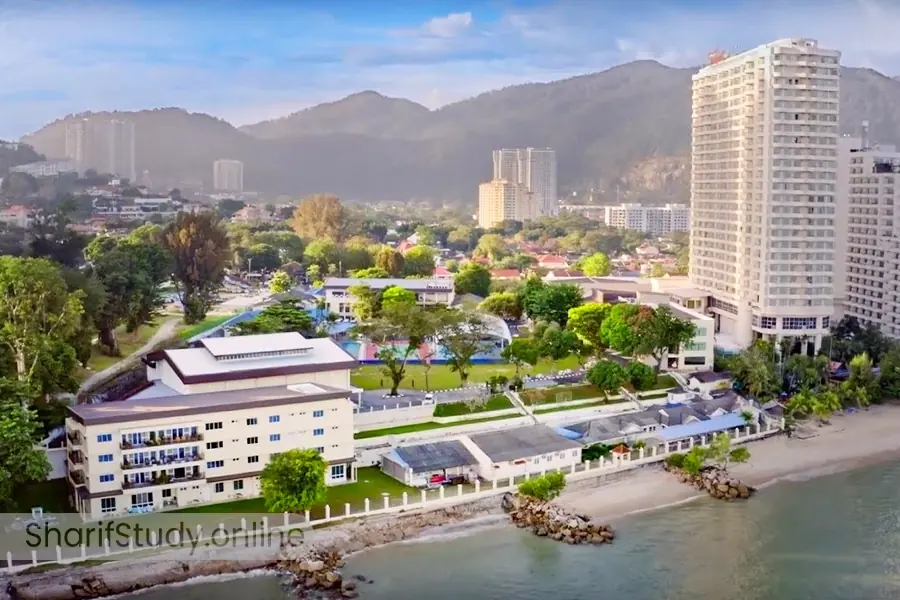 تحصیل دبستان در مدرسه Dalat مالزی 